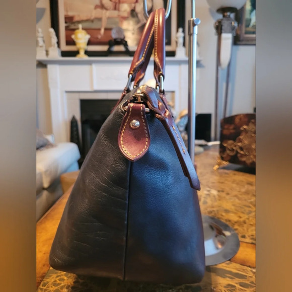 Dooney & Bourke Navy Leather Handbag. Vintage - Picture 4 of 13